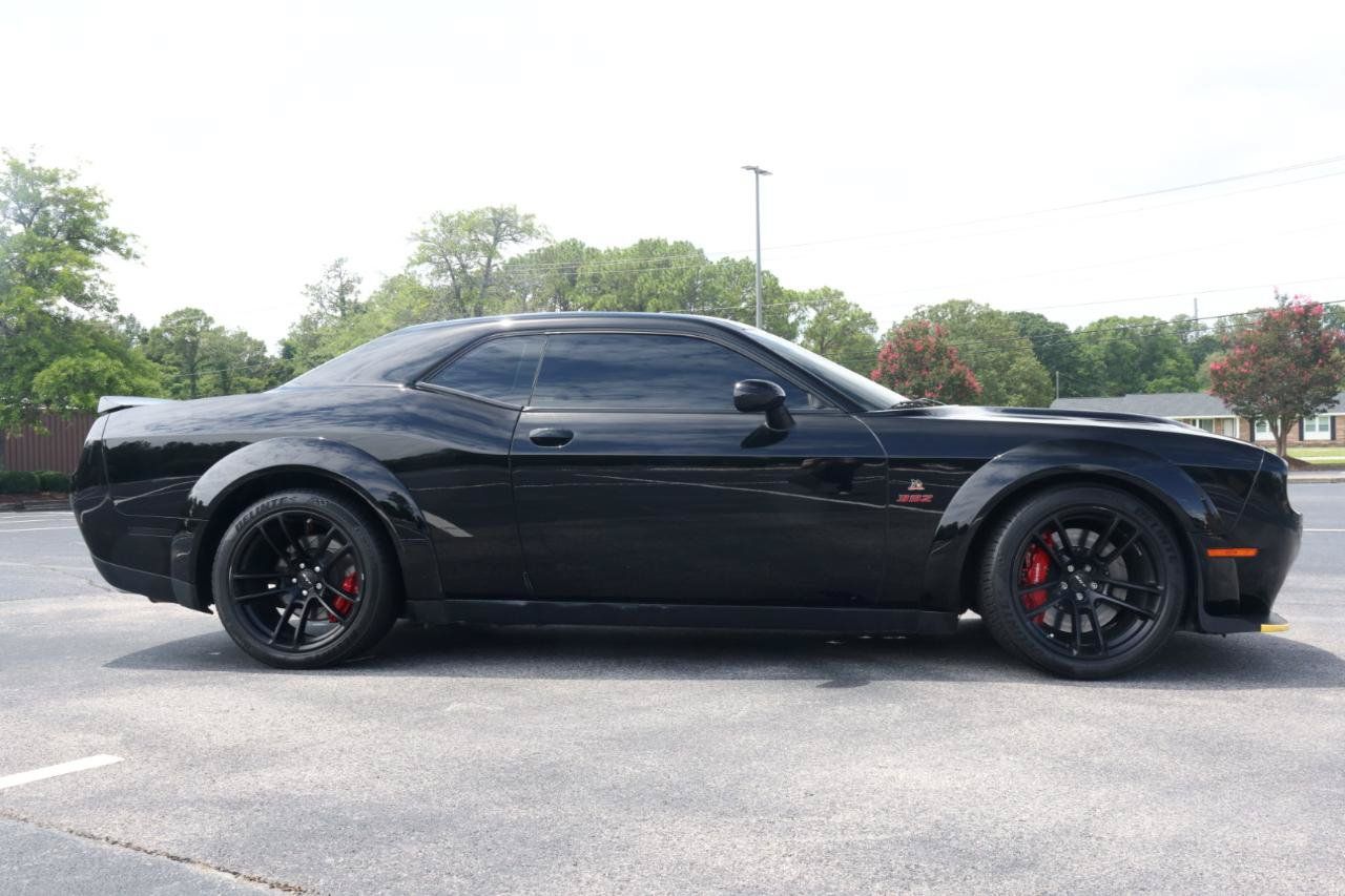 Used 2020 Dodge Challenger R/T Scat Pack RWD image 5