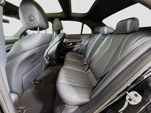 Used 2020 Mercedes-Benz E 450 4MATIC Sedan w/ Parking Assistance Package image 26