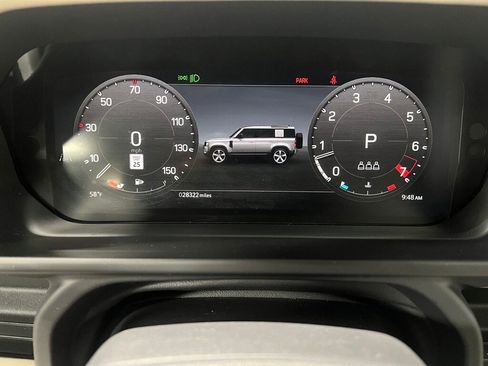Used 2024 Land Rover Defender 110 S image 32