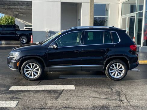 Used 2017 Volkswagen Tiguan Wolfsburg Edition AWD/4WD image 6