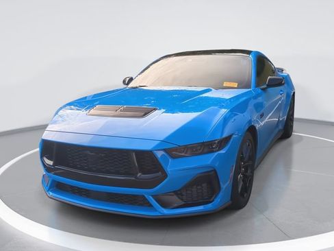 Used 2025 Ford Mustang GT RWD image 1