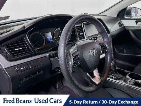 Used 2018 Hyundai Sonata SE image 11