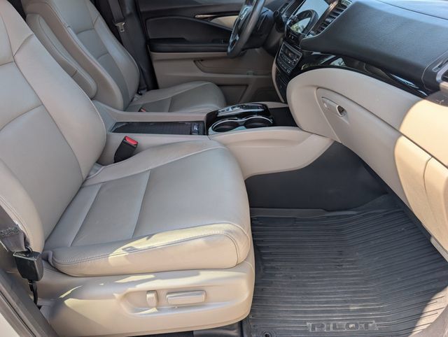 Used 2022 Honda Pilot Touring image 30