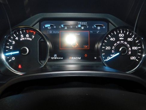 Used 2018 Ford F150 Lariat image 31