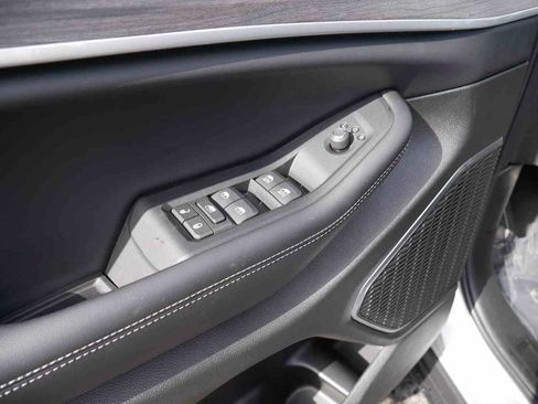 New 2025 Jeep Grand Cherokee Limited w/ Luxury Tech Group II image 22