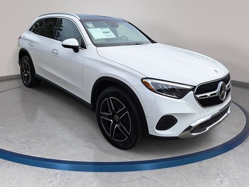 New 2026 Mercedes-Benz GLC 300 4MATIC image 3