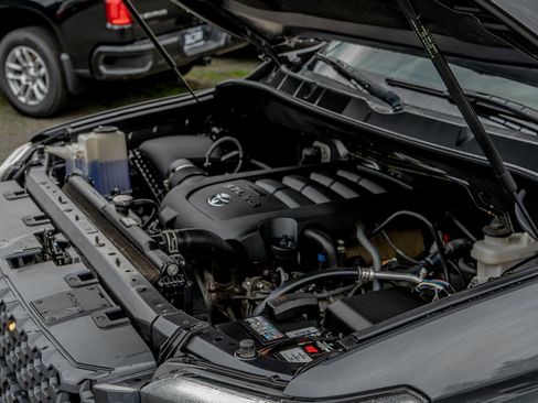 Used 2018 Toyota Tundra SR5 image 40