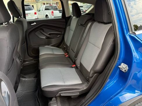 Used 2018 Ford Escape SE FWD image 11