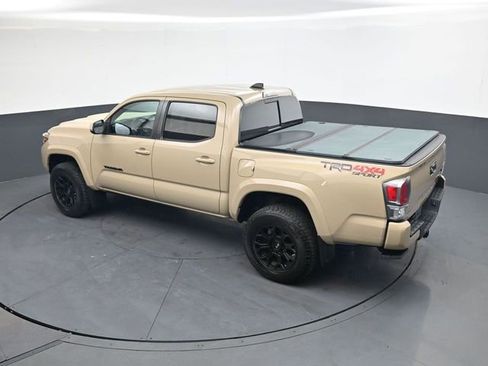 Used 2020 Toyota Tacoma TRD Sport AWD/4WD image 23