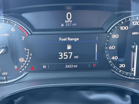 New 2025 Cadillac XT5 Luxury image 30