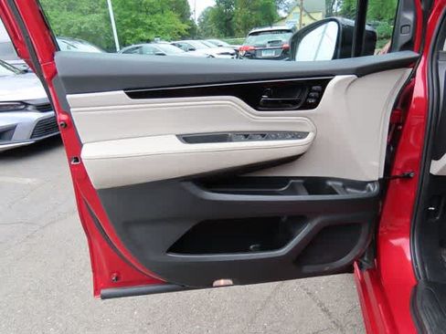 Certified 2026 Honda Odyssey Elite image 18