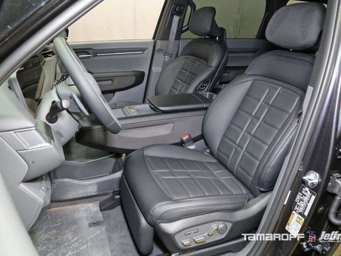 New 2026 Kia EV9 Land w/ Nightfall Edition Package image 4