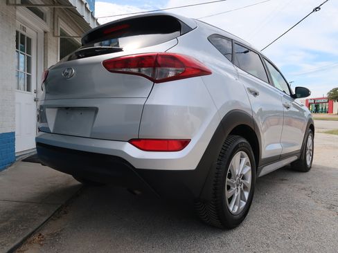 Used 2018 Hyundai Tucson SEL Plus FWD image 8
