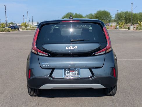 Certified 2024 Kia Soul LX w/ Option Group 015 FWD image 4