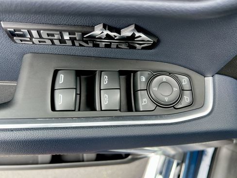 Used 2022 Chevrolet Silverado 1500 High Country w/ High Country Premium Package AWD/4WD image 20