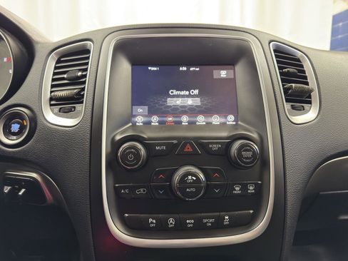 Used 2020 Dodge Durango SXT image 18