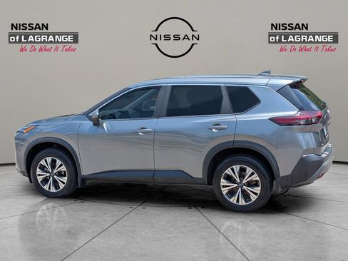 Used 2023 Nissan Rogue SV FWD image 8