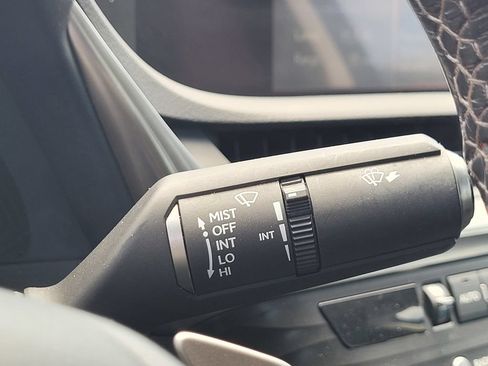 Used 2019 Lexus ES 350 w/ Accessory Package 2 FWD image 29
