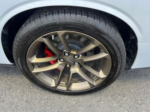 Used 2021 Dodge Challenger SRT Hellcat w/ Plus Package image 10