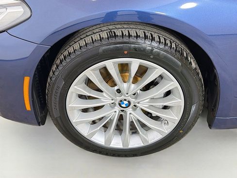 Used 2022 BMW 530i xDrive w/ Premium Package image 19