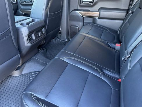 Used 2020 Chevrolet Silverado 1500 LT Trail Boss image 11