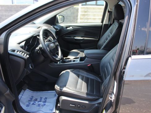 Used 2017 Ford Escape Titanium FWD image 22