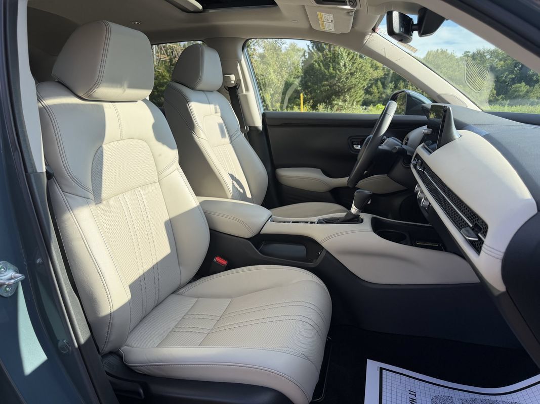 Used 2023 Honda HR-V EX-L image 34