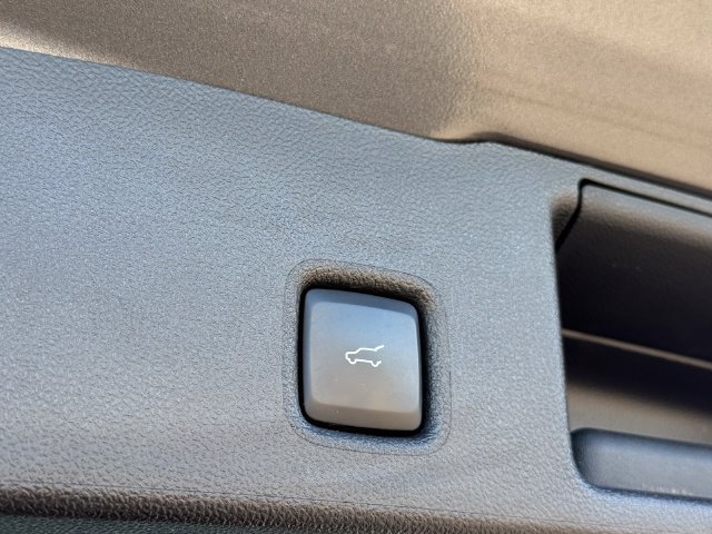 Used 2024 Ford Escape ST-Line w/ Tech Pack #1 AWD/4WD image 28