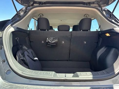 Used 2025 Nissan Leaf S FWD image 7