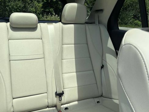 Used 2024 Mercedes-Benz GLE 350 4MATIC image 29
