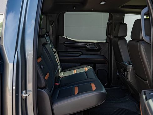 Used 2024 GMC Sierra 1500 AT4 w/ Technology Package AWD/4WD image 44