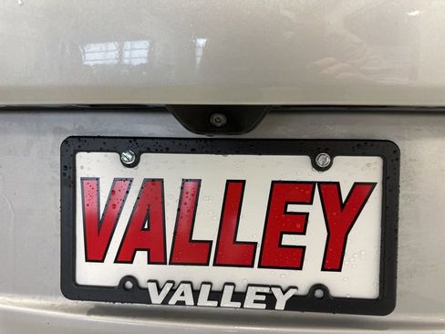 Used 2024 Jeep Grand Cherokee Altitude image 15