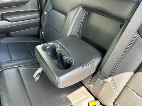 Used 2024 Chevrolet Silverado 1500 LT w/ Safety Package AWD/4WD image 31