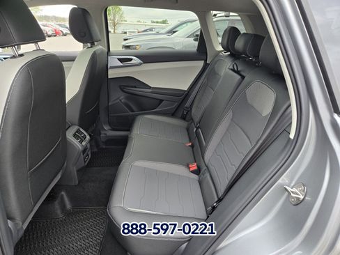 New 2026 Volkswagen Taos SE FWD image 8