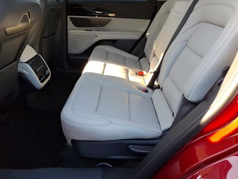 New 2026 Lincoln Nautilus Premier image 10