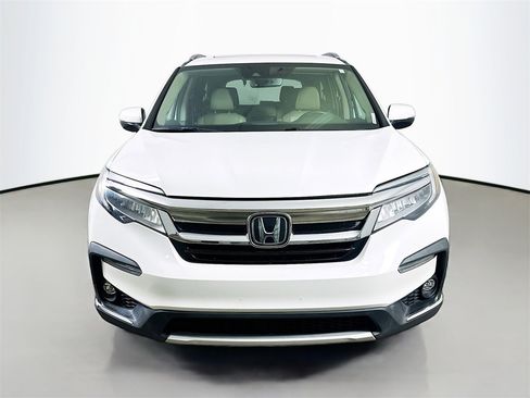 Used 2022 Honda Pilot Touring image 2