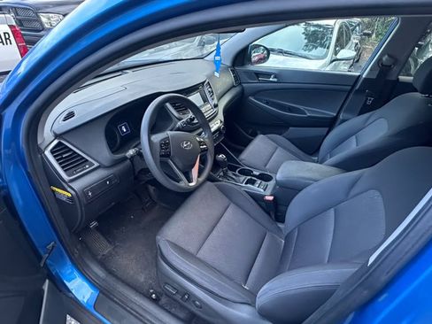 Used 2017 Hyundai Tucson SE w/ SE Popular Package 02 AWD/4WD image 3