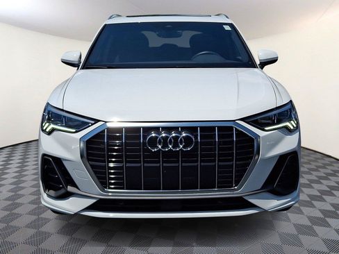 Used 2025 Audi Q3 2.0T Premium w/ Convenience Package AWD/4WD image 2