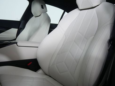 New 2026 BMW i5 eDrive40 w/ M Sport Package image 10