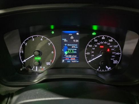 Used 2024 Toyota Corolla SE FWD image 17