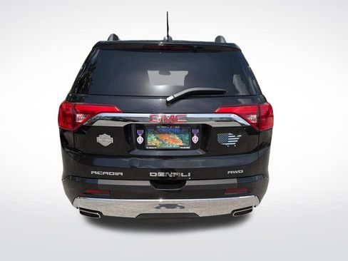 Used 2017 GMC Acadia Denali w/ Technology Package AWD/4WD image 7