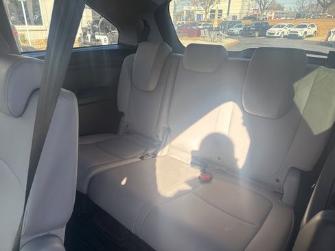 Used 2018 Honda Odyssey EX-L image 9