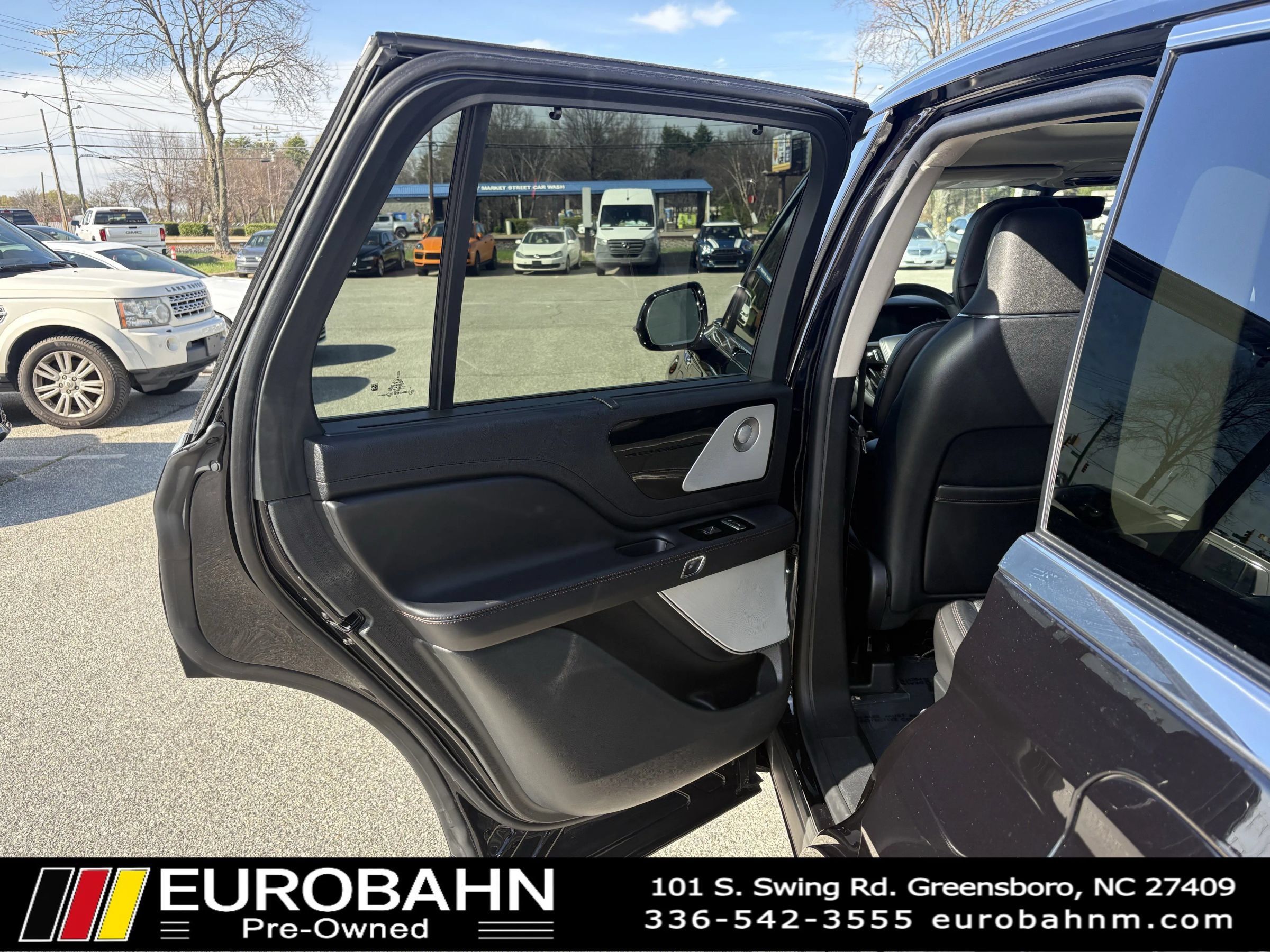 Used 2022 Lincoln Aviator Grand Touring w/ Equipment Group 301A AWD/4WD image 12