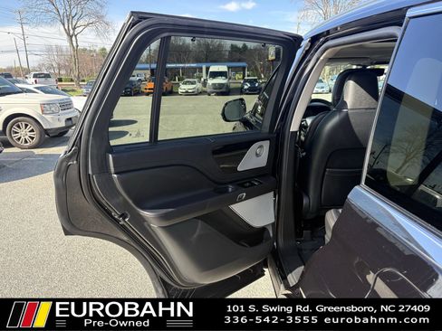 Used 2022 Lincoln Aviator Grand Touring w/ Equipment Group 301A AWD/4WD image 12