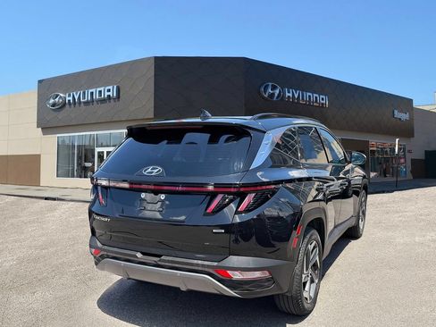 Certified 2023 Hyundai Tucson Limited w/ Winter Package AWD/4WD image 7