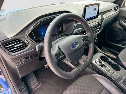 Used 2023 Ford Escape ST-Line w/ Equipment Group 301A FWD image 9
