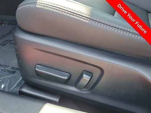 Used 2024 Lexus IS 350 F Sport RWD image 19