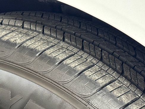 Certified 2024 Buick Enclave Premium AWD/4WD image 52