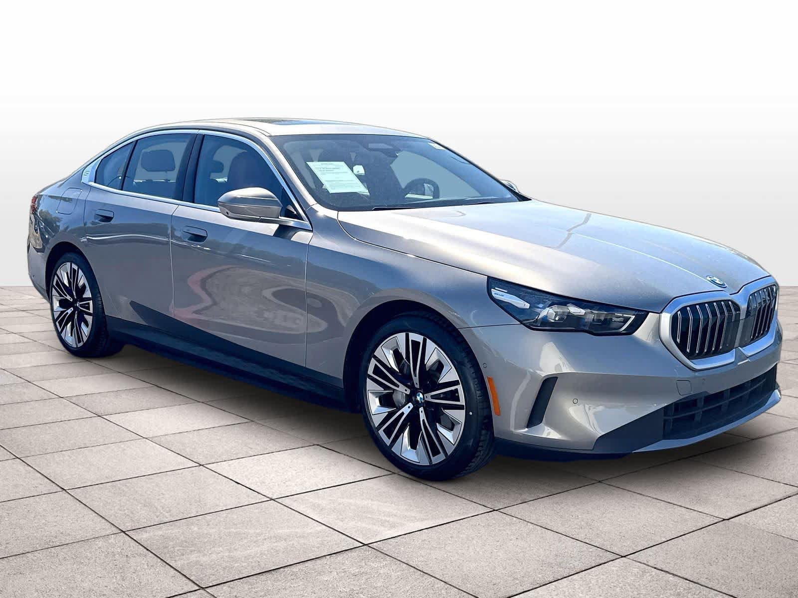 Used 2026 BMW i5 eDrive40 AWD/4WD image 3