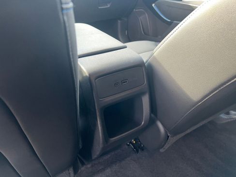 Used 2025 Chevrolet Trax LT image 23